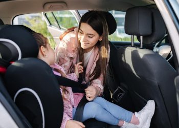 Why Choosing Orlando Car Service with Car Seats for a Family-Friendly Trip