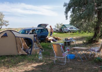 Embrace the Outdoors Luxuriously: Why Dome Tents are a Great Choice for Your Glamping Site