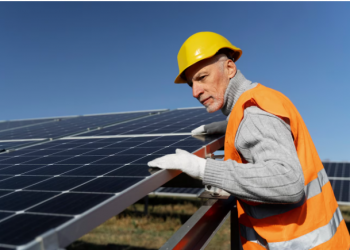 How Many Solar Panels Do I Need For My Home in the UK? 