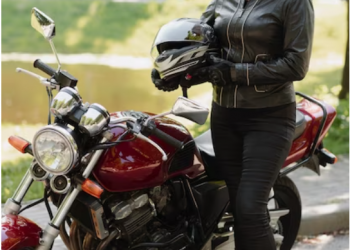 Supreme Quality of Black Leather Vest for Bikers