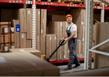 Pallets London: The Backbone of Logistics in the Capital