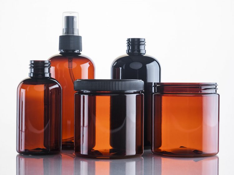 The Benefits of Coloured Glass Bottles in Packaging