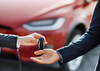 Explore Crete with Ease: MYTHOS Car Rentals at Heraklion and Chania Airports