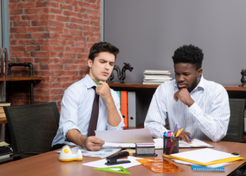 Pros and Cons of Utilising Loss Adjusters