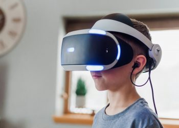Navigating the Virtual Reality Landscape: A Guide for Parents
