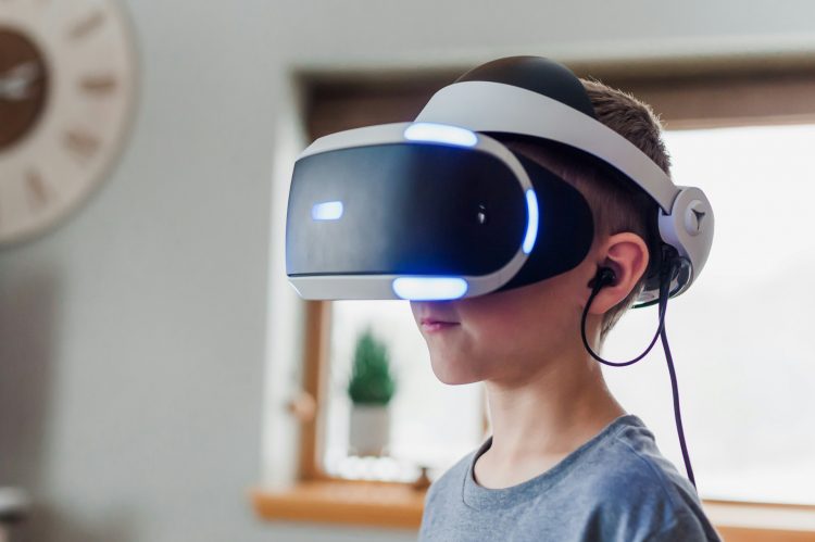 Navigating the Virtual Reality Landscape: A Guide for Parents