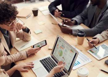 Unlocking Organizational Knowledge: Why Guru is the Ultimate Knowledge Management Software