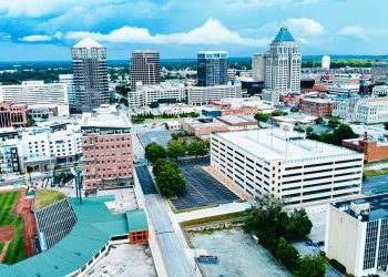 Benefits of Enrolling in Real Estate Schools Virginia Beach