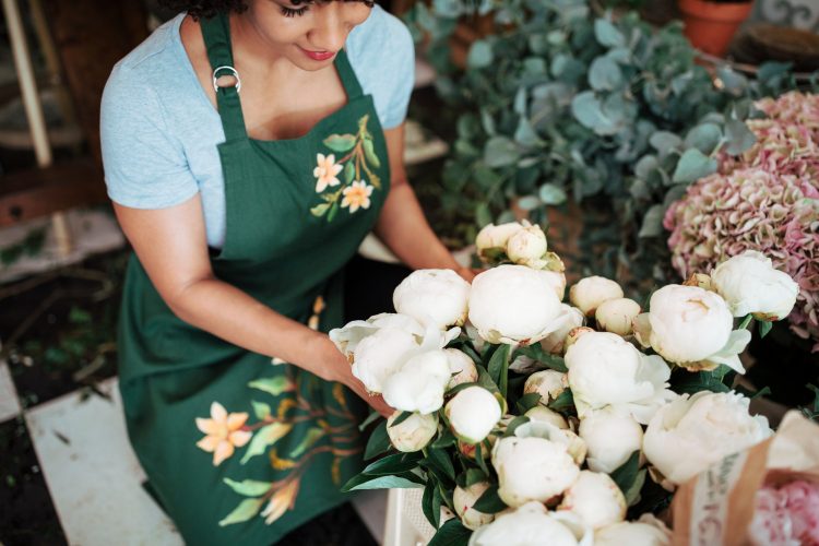 Blossoming Beauty: Delivering flowers to your doorstep in Melbourne