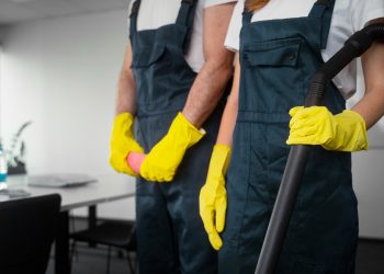 How Professional Office Cleaning Services in Brisbane Can Save You Time and Money