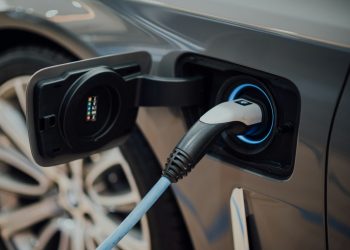What Are the Benefits of Novated Leasing an Electric Vehicle in Australia?