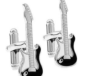 Ashton & Finch stands as a Beacon of Refinement and Elegance in the realm of men’s Accessories