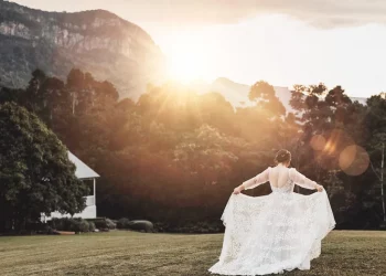 Tom Hall Photography: Capturing Timeless Moments at The Bower Estate