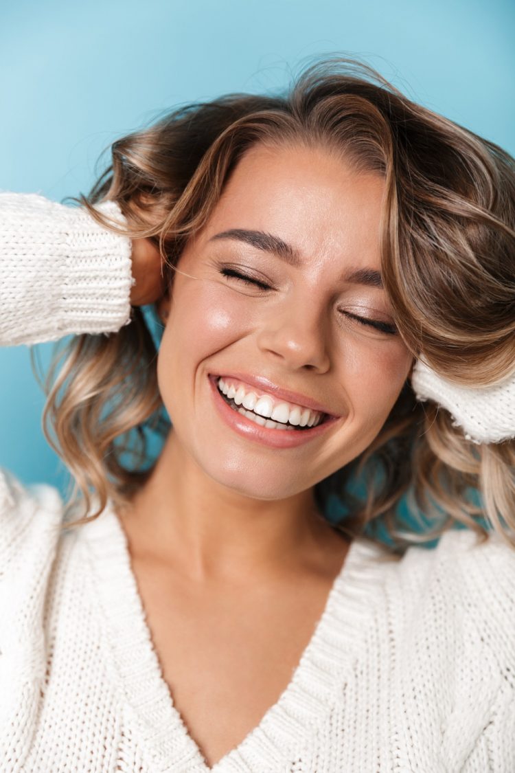 Unveiling the Magic of the Hollywood Smile: A Journey to Radiant Confidence