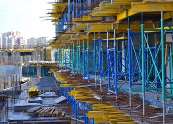 How to Handle Delays in Construction Projects