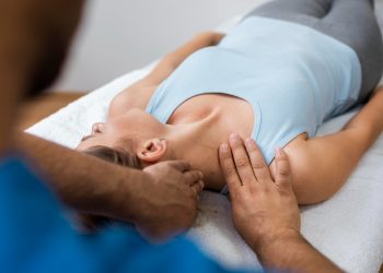 Discover the Benefits of Chiropractic Care at Dundas 427 Physiotherapy