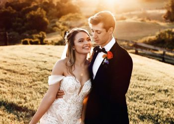 Discover the Magic of Tom Hall Photography: Brisbane Wedding Photographer
