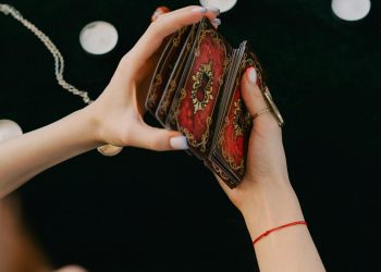 Understanding Ketu: Its Influence and Remedies in Astrology