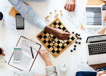 Sponsored Posts vs. Paid Ads: Understanding the Key Differences and Choosing the Right Strategy for Your Business