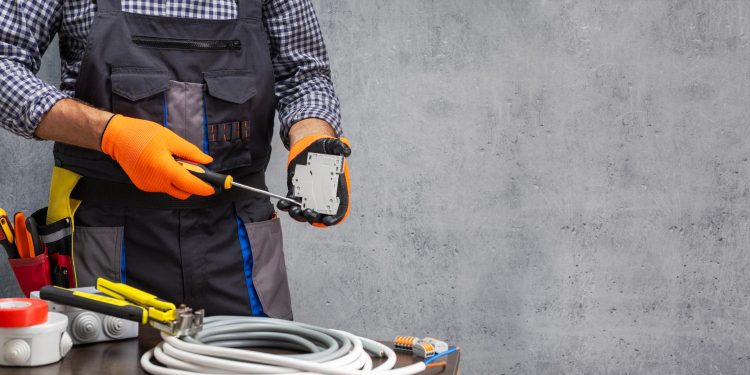 Finding the Right Electrician in Melton and Western Suburbs of Melbourne: A Comprehensive Guide