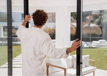 Transform Your Home Aesthetics: Why Choose a Superior Window Replacement Company?