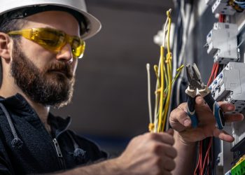 The Role of Industrial Electricians in Geelong: Powering Your Business Safely and Efficiently