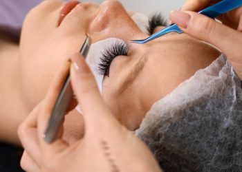 Why Lash Artists Need to Keep Practicing After Getting Licensed