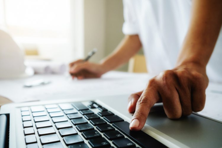 Online Hindi Typing Test – Stenoguru: Enhance Your Typing Skills Efficiently