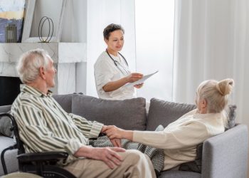 Understanding the Difference Between Home Care and Assisted Living