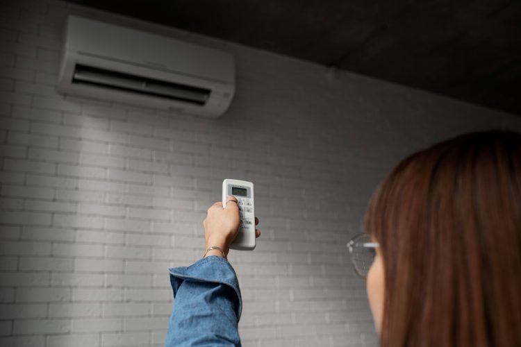 7 Benefits of Installing Air Conditioning in Bedroom Areas 