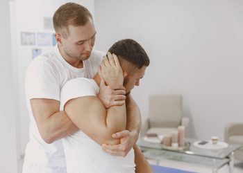 Fibromyalgia Relief Without Medication: How Chiropractic Care Can Help