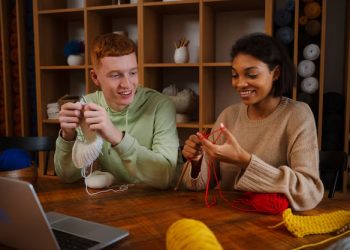 7 Genius Long Distance Relationship Gifts to Stay Connected