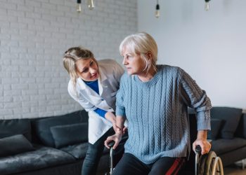 Top Benefits of Senior Living in Phoenix, AZ for Seniors