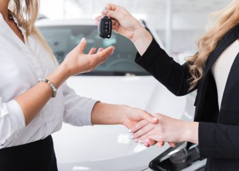 The 5G Revolution: How Connected Cars Are Transforming Auto Leasing and Driving Experiences