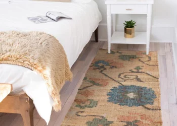 Area Rugs for Small Spaces: Maximizing Style in Minimal Areas