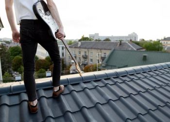 The Ultimate Guide to Roof Cleaning in the UK: What You Need to Know