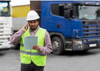 Essential Factors to Consider When Hiring a Truck for Heavy Jobs