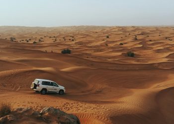 From Desert Dunes to City Lights: Unleashing the emirate with Rent a Car in Dubai