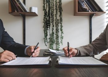 How to Select the Best Solicitor for Your Needs