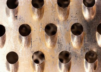 The difference between stamping and spinning