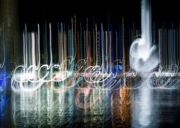 The Allure of Luxury Perfumes: A Journey into the World of Fragrance uvX90 | LONDON