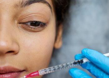 INJECTION D’ACIDE HYALURONIQUE A ROUEN : Les Meilleures Solutions pour Sublimer Votre Apparence