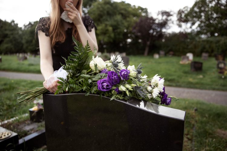 Sympathy and Funeral Flowers Mississauga: A Guide to Expressing Condolences with Thoughtful Arrangements