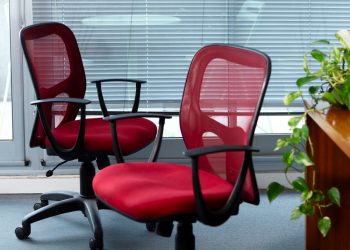 The Evolution of Office Chairs: A Perfect Blend of Style and Functionality