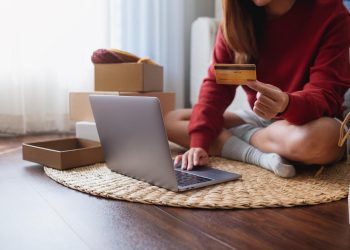 10 Smart Tips for Safe and Convenient Online Shopping in Qatar