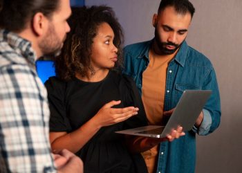 From Expert to Thought Leader: How to Build Your Brand and Boost Your Authority with Digital PR & SEO