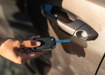 The Ultimate Guide to Car Key Replacement Services: What You Need to Know