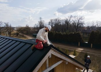 Why DIY Roof Cleaning is Dangerous – And Why Professionals Do It Better