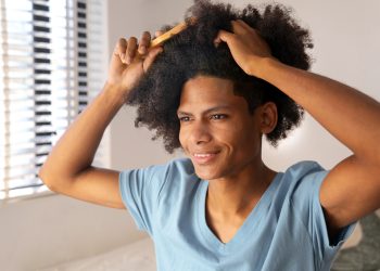 Understanding Excessive Hair Loss in Women: Causes and Solutions