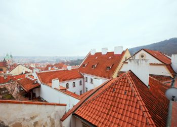 Signs Your Roof Needs Repair or Replacement in Houston